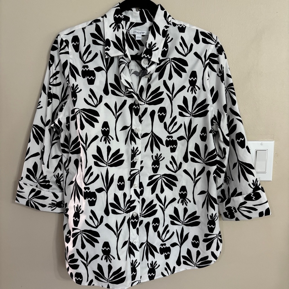 Chico's Monochrome Botanical Button Down Shirt